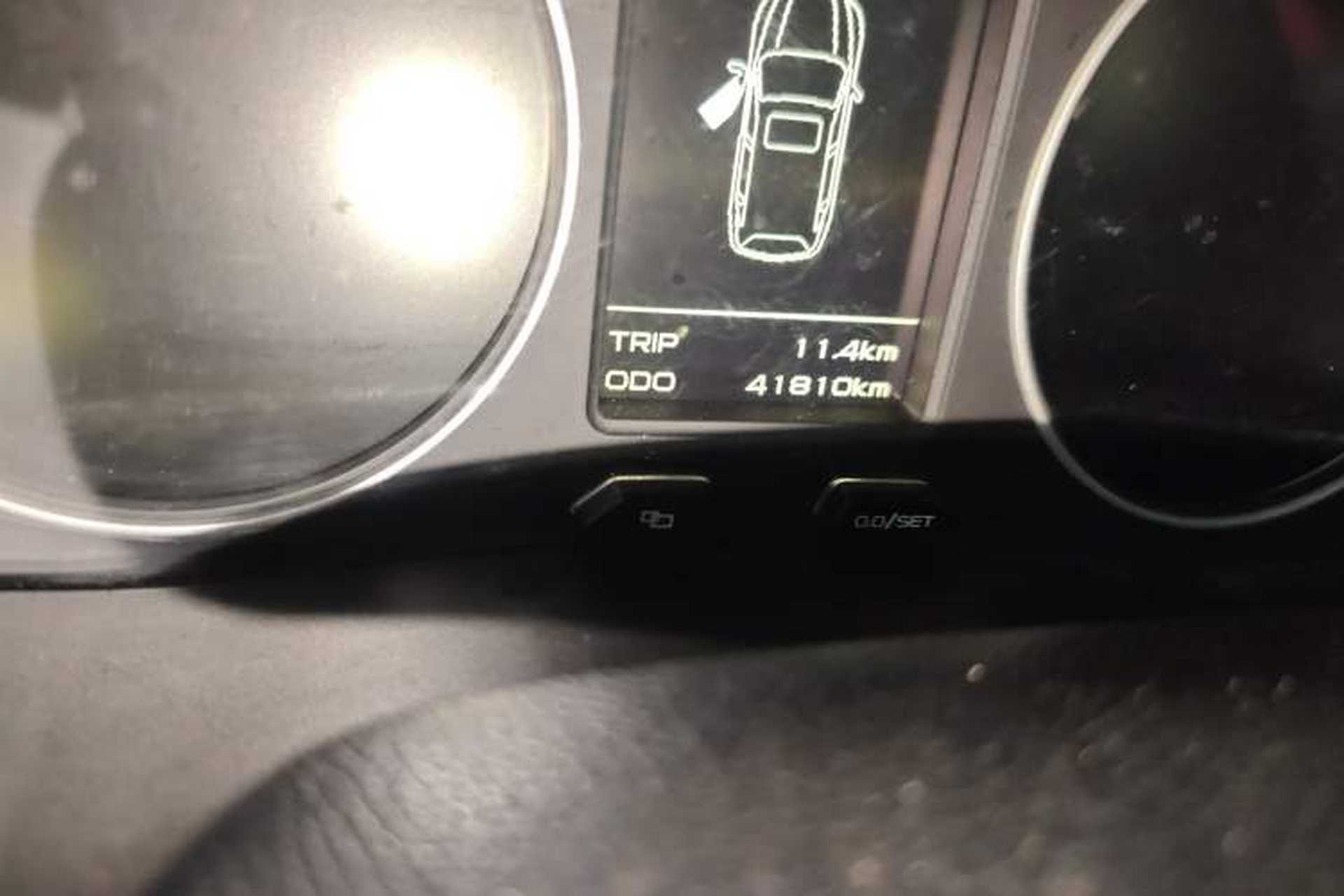 Used Geely Auto Vision X6 2016 1.8L Manual Luxury Model Odometer Close Up