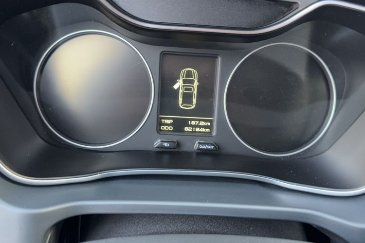 Used Geely Auto Vision X6 2016 1.3T CVT Luxury Model Odometer Close Up
