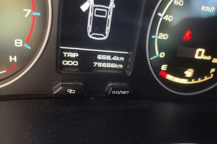 Used Geely Auto Vision X6 2016 1.8L Manual Luxury Model Odometer Close Up