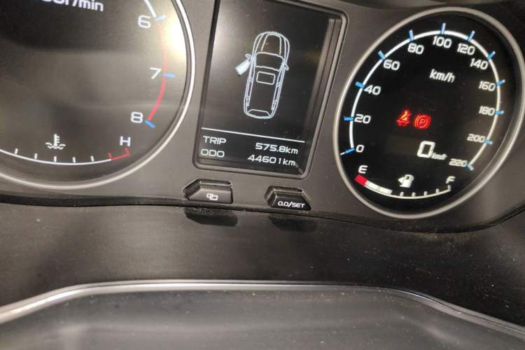Used Geely Auto Vision X6 2016 1.8L Manual Luxury Model Odometer Close Up