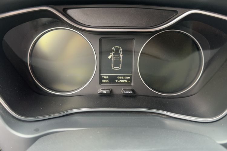 Used Geely Auto Vision X6 2016 1.3T CVT Luxury Model Odometer Close Up