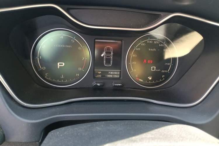 Used Geely Auto Vision X6 2016 1.3T CVT Luxury Model Odometer Close Up