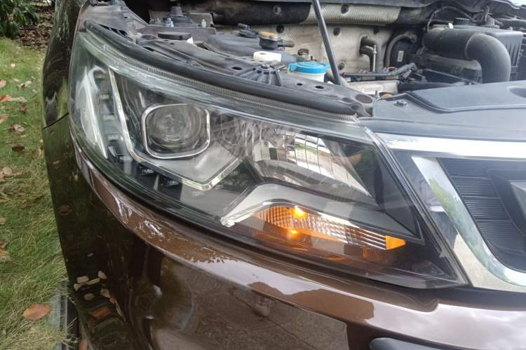Used Geely Auto Vision X6 2016 1.8L Manual Luxury Model Right Front Headlight