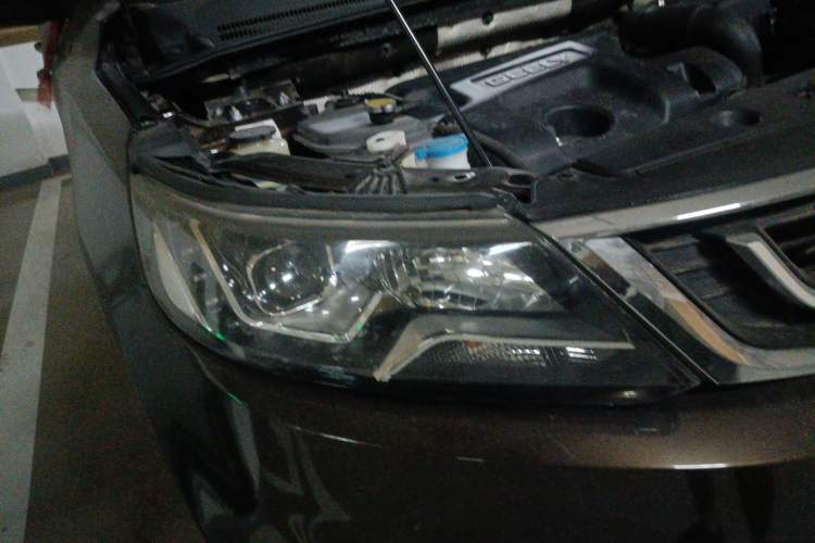Used Geely Auto Vision X6 2016 1.8L Manual Luxury Model Right Front Headlight
