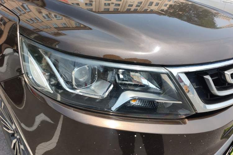 Used Geely Auto Vision X6 2016 1.8L Manual Luxury Model Right Front Headlight