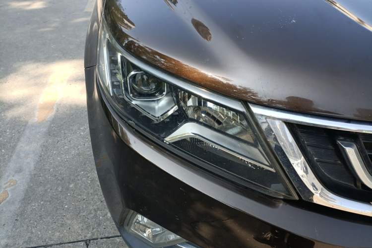 Used Geely Auto Vision X6 2016 1.3T CVT Luxury Model Right Front Headlight