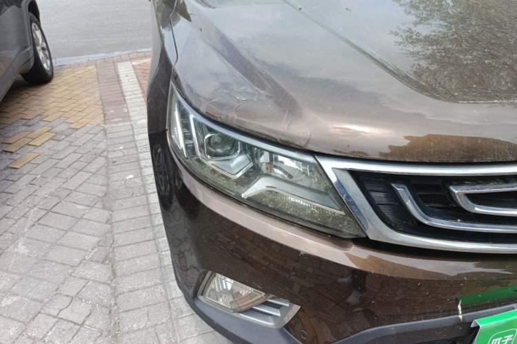 Used Geely Auto Vision X6 2016 1.8L Manual Luxury Model Right Front Headlight
