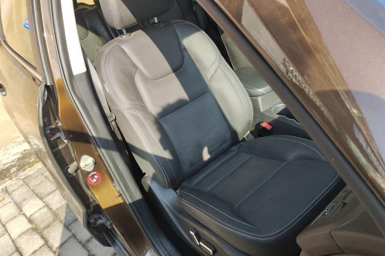 Used Geely Auto Vision X6 2016 1.8L Manual Luxury Model Right Front Seat