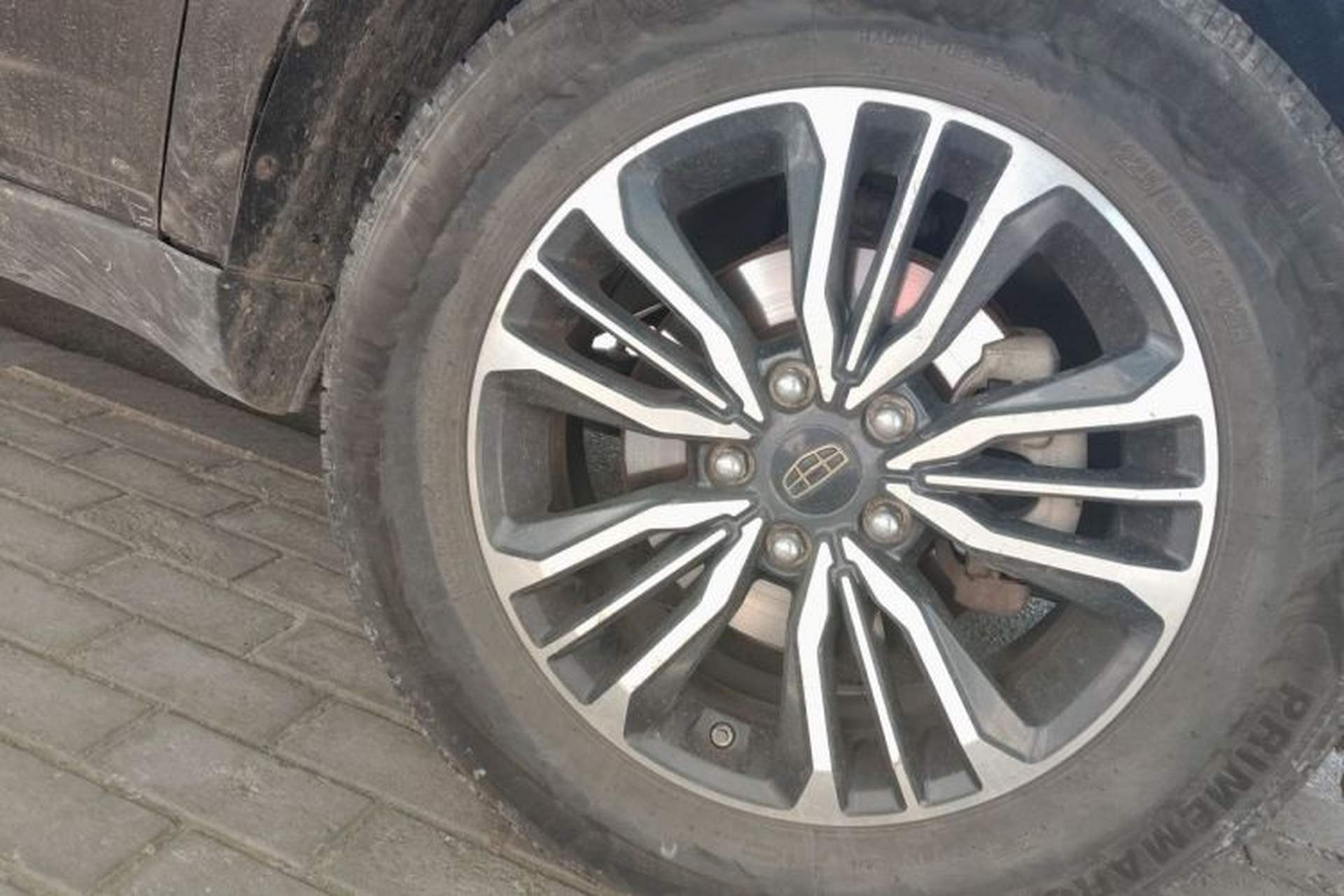 Used Geely Auto Vision X6 2016 1.3T CVT Flagship Model Right Front Wheel Hub