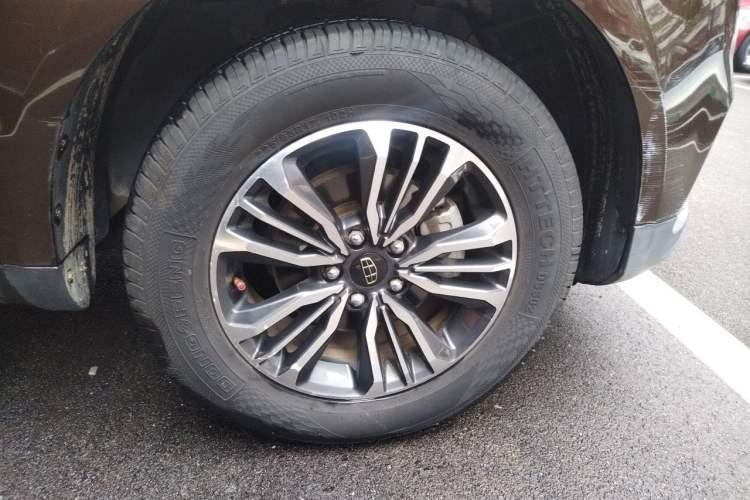 Used Geely Auto Vision X6 2016 1.8L Manual Luxury Model Right Front Wheel Hub