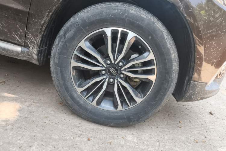 Used Geely Auto Vision X6 2016 1.8L Manual Luxury Model Right Front Wheel Hub