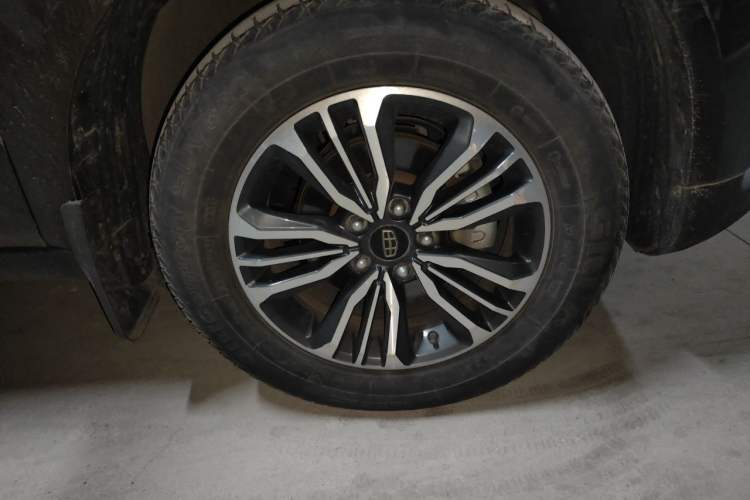 Used Geely Auto Vision X6 2016 1.8L Manual Luxury Model Right Front Wheel Hub