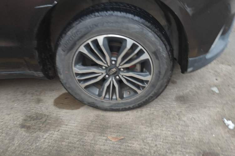 Used Geely Auto Vision X6 2016 1.3T CVT Luxury Model Right Front Wheel Hub