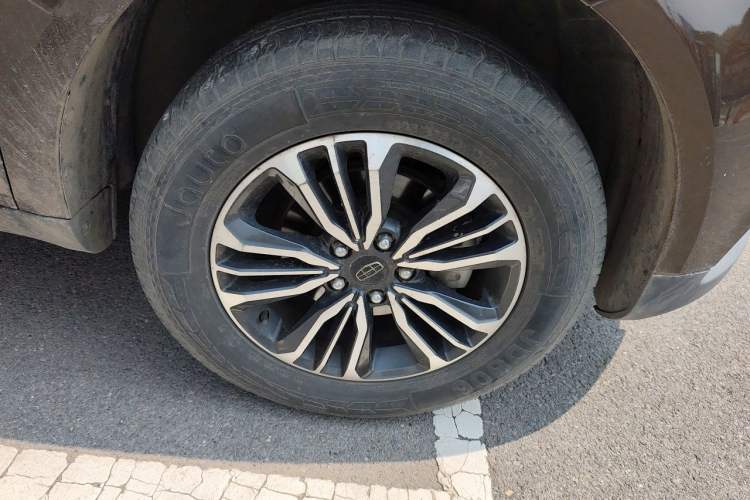 Used Geely Auto Vision X6 2016 1.8L Manual Luxury Model Right Front Wheel Hub