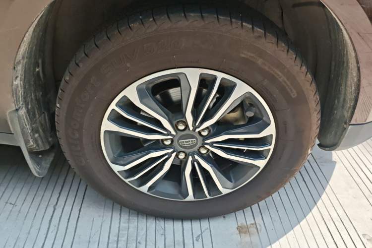 Used Geely Auto Vision X6 2016 1.8L Manual Luxury Model Right Front Wheel Hub