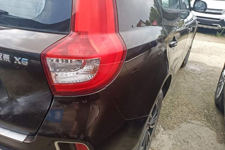Used Geely Auto Vision X6 2016 1.3T CVT Luxury Model Right Rear Taillight