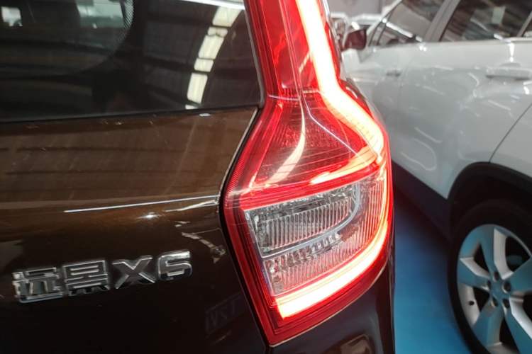 Used Geely Auto Vision X6 2016 1.8L Manual Luxury Model Right Rear Taillight