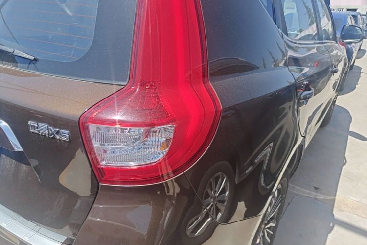 Used Geely Auto Vision X6 2016 1.8L Manual Luxury Model Right Rear Taillight