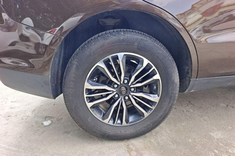 Used Geely Auto Vision X6 2016 1.3T CVT Flagship Model Right Rear Wheel Hub