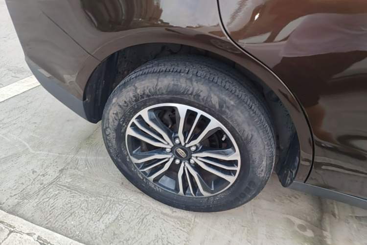 Used Geely Auto Vision X6 2016 1.3T CVT Flagship Model Right Rear Wheel Hub