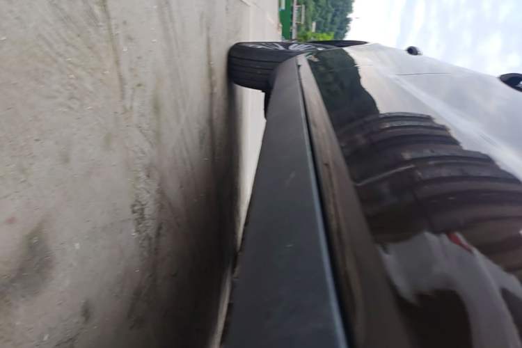 Used Geely Auto Vision X6 2016 1.3T CVT Flagship Model Right Side Sill