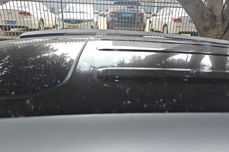 Used Geely Auto Vision X6 2016 1.8L Manual Luxury Model Roof