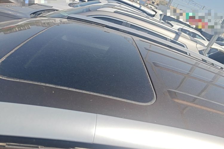 Used Geely Auto Vision X6 2016 1.8L Manual Luxury Model Roof
