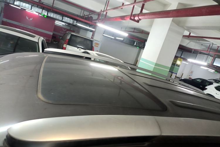 Used Geely Auto Vision X6 2016 1.8L Manual Luxury Model Roof