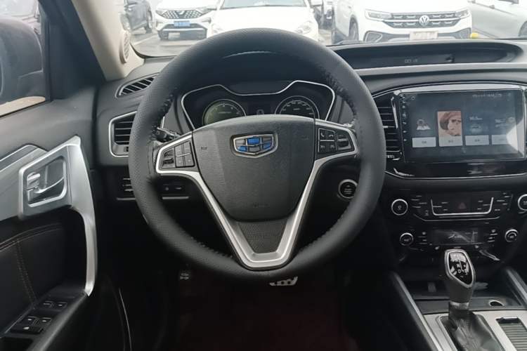 Used Geely Auto Vision X6 2016 1.3T CVT Flagship Model Steering Wheel