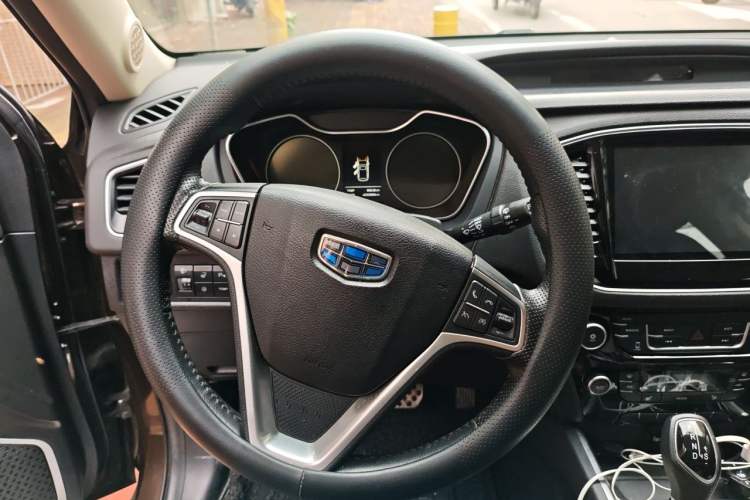 Used Geely Auto Vision X6 2016 1.3T CVT Flagship Model Steering Wheel