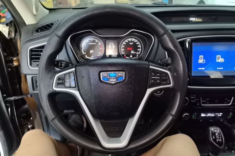Used Geely Auto Vision X6 2016 1.3T CVT Flagship Model Steering Wheel