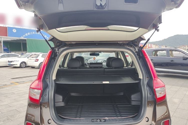 Used Geely Auto Vision X6 2016 1.3T CVT Flagship Model Trunk