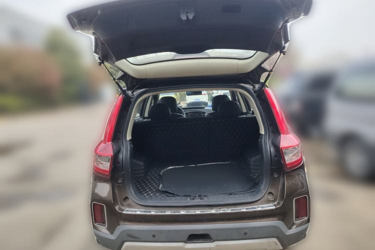 Used Geely Auto Vision X6 2016 1.3T CVT Flagship Model Trunk
