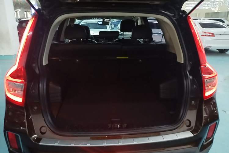 Used Geely Auto Vision X6 2016 1.8L Manual Luxury Model Trunk