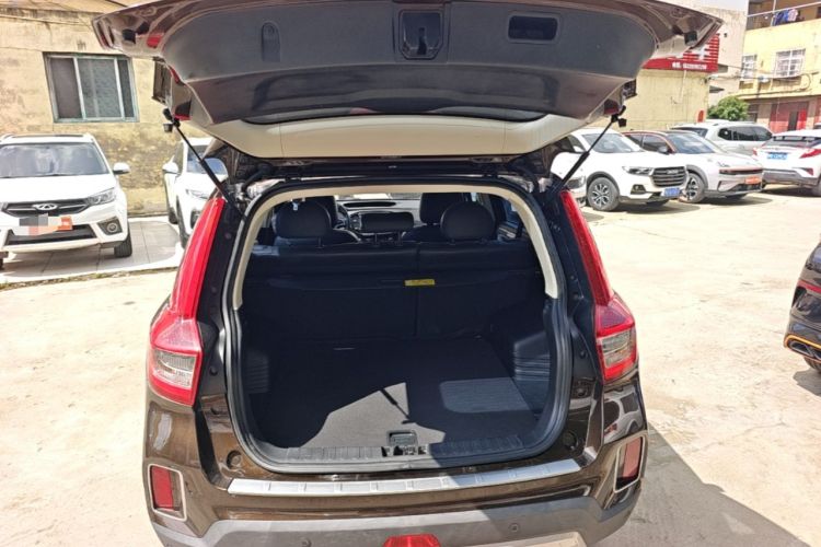 Used Geely Auto Vision X6 2016 1.3T CVT Flagship Model Trunk