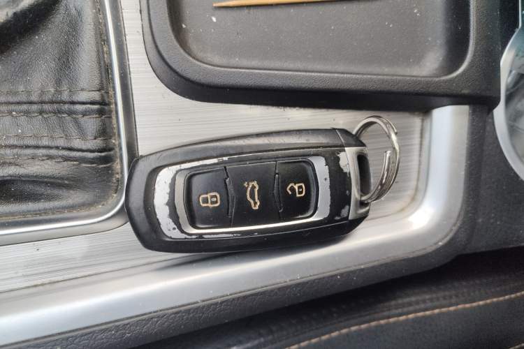 Used Geely Auto Vision X6 2016 1.3T CVT Flagship Model Vehicle Key
