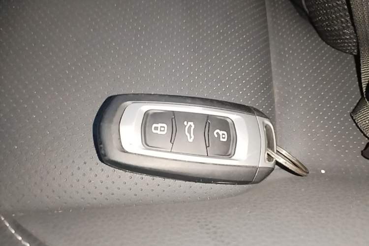 Used Geely Auto Vision X6 2016 1.8L Manual Luxury Model Vehicle Key