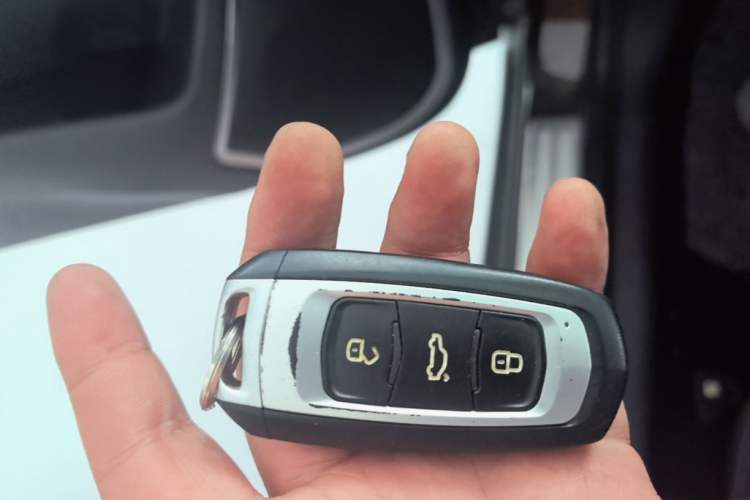 Used Geely Auto Vision X6 2016 1.3T CVT Flagship Model Vehicle Key
