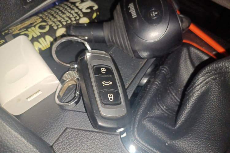 Used Geely Auto Vision X6 2016 1.8L Manual Luxury Model Vehicle Key