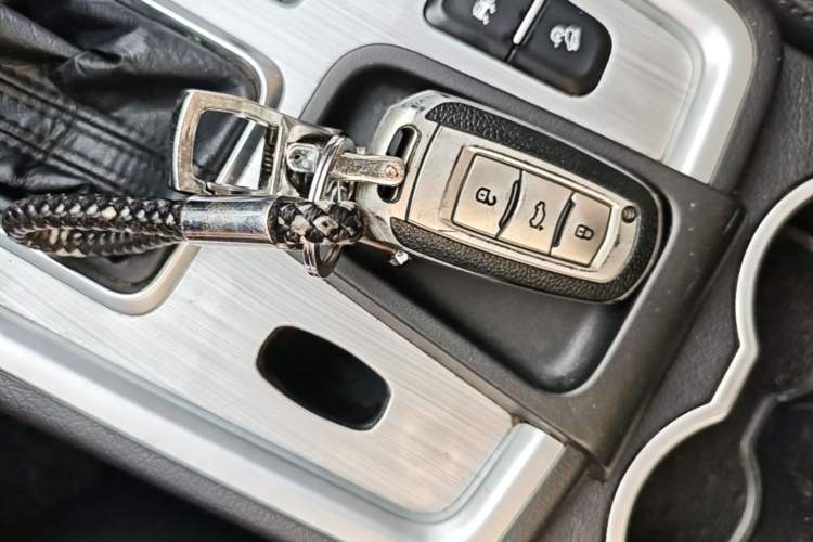Used Geely Auto Vision X6 2016 1.3T CVT Flagship Model Vehicle Key