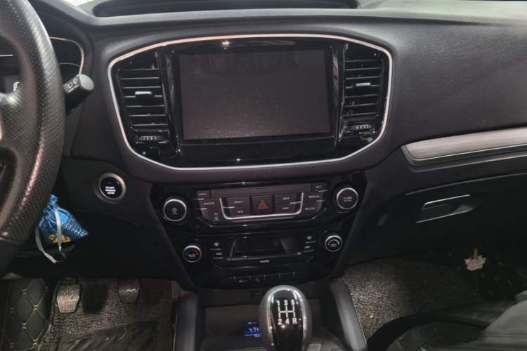 Used Geely Auto Vision X6 2016 1.8L Manual Luxury Model Audio And AC Panel
