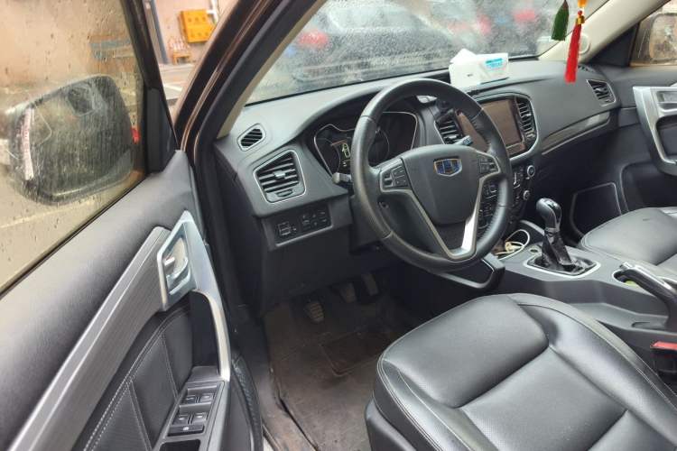 Used Geely Auto Vision X6 2016 1.8L Manual Luxury Model Driver Seat