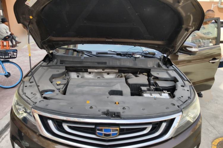 Used Geely Auto Vision X6 2016 1.3T CVT Flagship Model Engine Bay