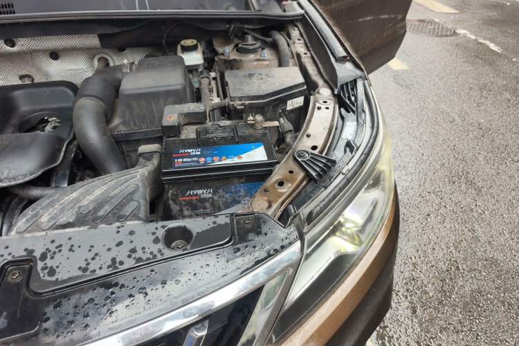 Used Geely Auto Vision X6 2016 1.8L Manual Luxury Model Engine Bay Left