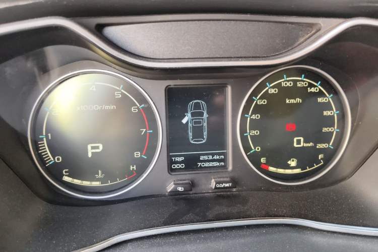 Used Geely Auto Vision X6 2016 1.3T CVT Flagship Model Instrument Cluster