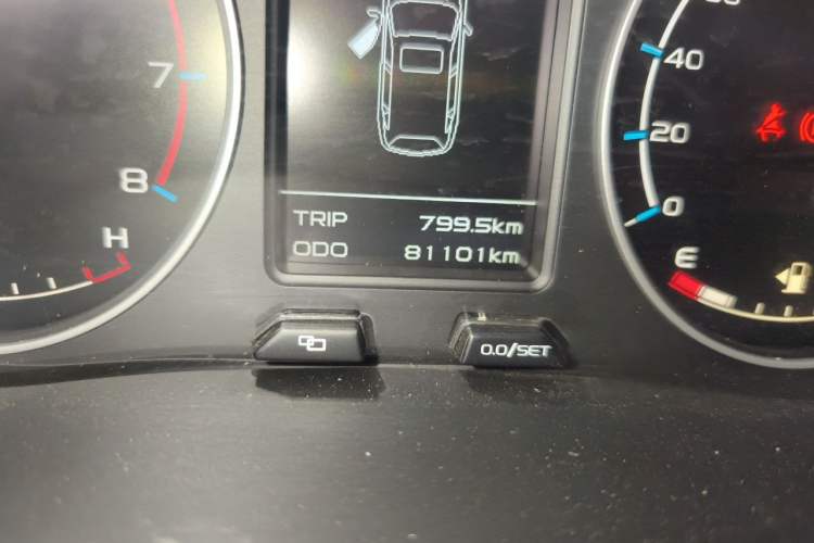 Used Geely Auto Vision X6 2016 1.8L Manual Luxury Model Odometer Close Up