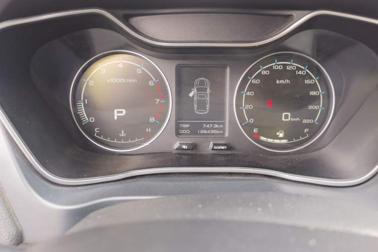 Used Geely Auto Vision X6 2016 1.3T CVT Luxury Model Odometer Close Up