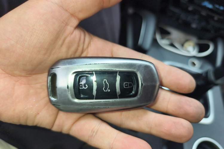 Used Geely Auto Vision X6 2016 1.8L Manual Luxury Model Vehicle Key