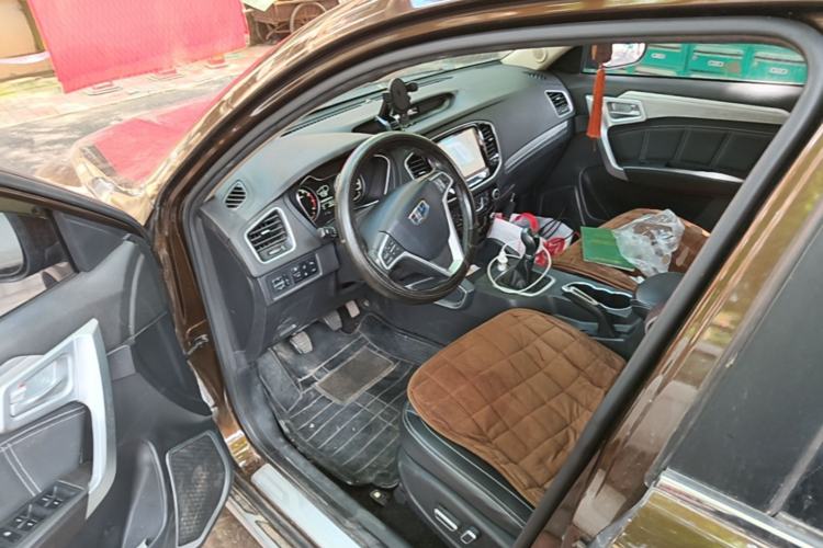 Used Geely Auto Vision X6 2016 1.8L Manual Luxury Model Driver Seat