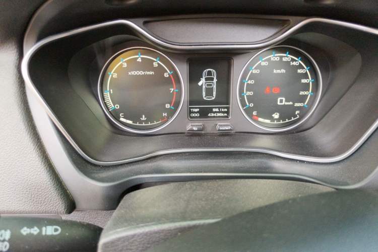 Used Geely Auto Vision X6 2016 1.8L Manual Luxury Model Odometer Close Up